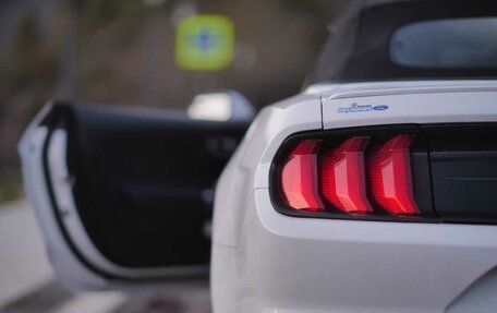 Ford Mustang VI рестайлинг, 2019 год, 2 500 000 рублей, 3 фотография