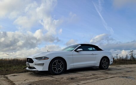 Ford Mustang VI рестайлинг, 2019 год, 2 500 000 рублей, 12 фотография
