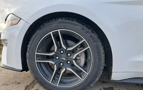 Ford Mustang VI рестайлинг, 2019 год, 2 500 000 рублей, 30 фотография