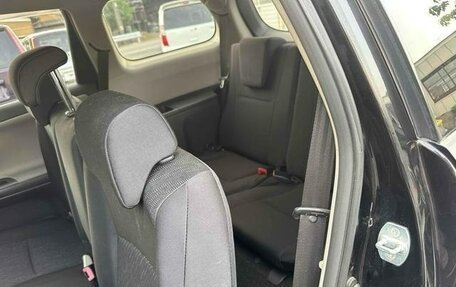 Toyota Wish II, 2011 год, 1 000 000 рублей, 12 фотография