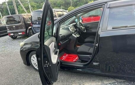 Toyota Wish II, 2011 год, 1 000 000 рублей, 13 фотография