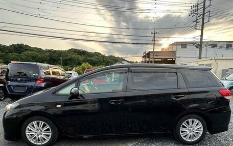 Toyota Wish II, 2011 год, 1 000 000 рублей, 24 фотография