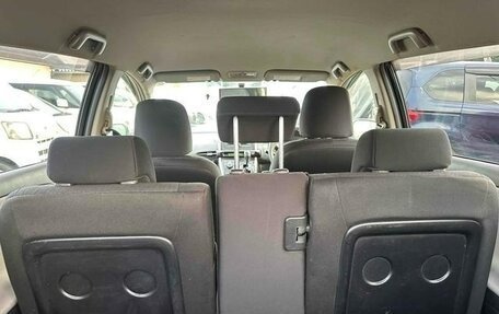 Toyota Wish II, 2011 год, 1 000 000 рублей, 27 фотография