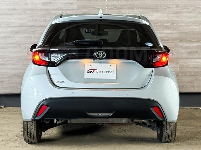 Toyota Yaris III рестайлинг 2, 2021 год, 914 865 рублей, 7 фотография