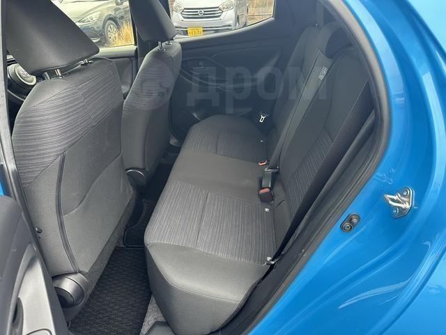 Toyota Yaris III рестайлинг 2, 2021 год, 650 000 рублей, 3 фотография