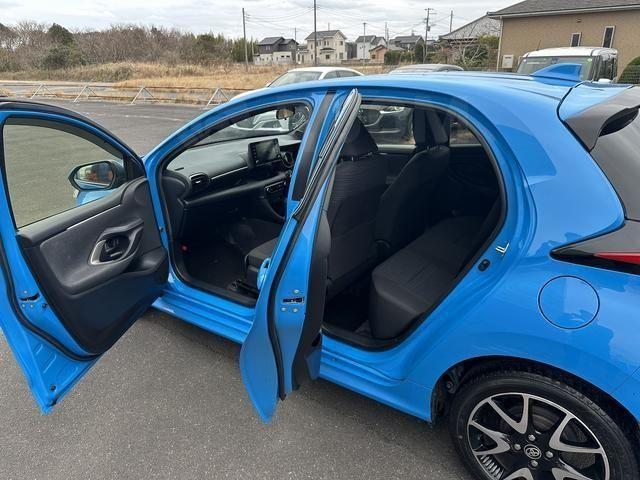 Toyota Yaris III рестайлинг 2, 2021 год, 650 000 рублей, 7 фотография