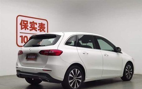 Mercedes-Benz B-Класс, 2021 год, 1 900 000 рублей, 4 фотография