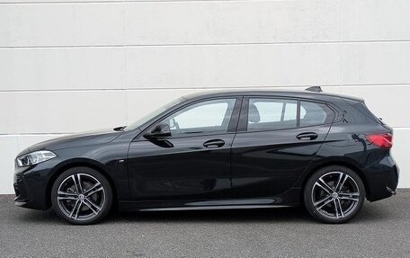BMW 1 серия, 2022 год, 1 450 000 рублей, 4 фотография