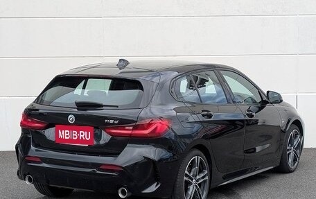 BMW 1 серия, 2022 год, 1 450 000 рублей, 7 фотография