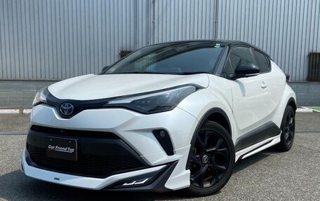 Toyota C-HR I рестайлинг, 2022 год, 1 740 000 рублей, 3 фотография