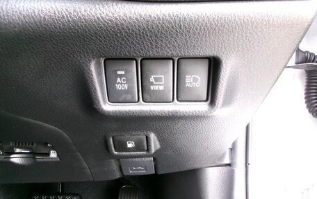 Toyota C-HR I рестайлинг, 2022 год, 1 740 000 рублей, 24 фотография