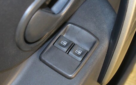 Renault Logan II, 2019 год, 1 149 000 рублей, 13 фотография