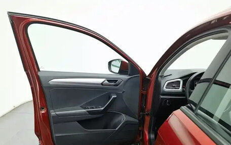 Volkswagen T-Roc I, 2021 год, 1 287 000 рублей, 9 фотография