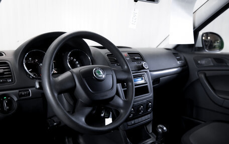 Skoda Yeti I рестайлинг, 2013 год, 749 900 рублей, 13 фотография