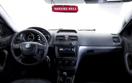 Skoda Yeti I рестайлинг, 2013 год, 749 900 рублей, 14 фотография