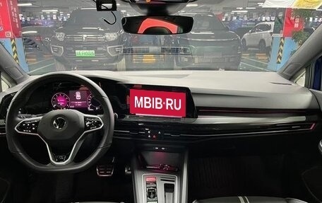 Volkswagen Golf VIII, 2022 год, 1 643 000 рублей, 15 фотография