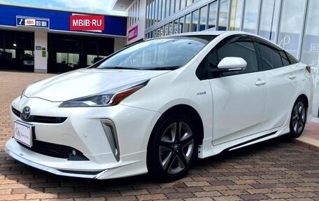 Toyota Prius IV XW50, 2022 год, 1 760 000 рублей, 4 фотография