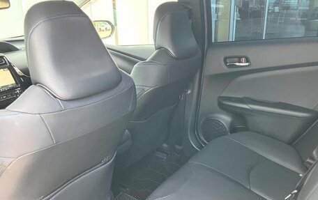 Toyota Prius IV XW50, 2022 год, 1 760 000 рублей, 15 фотография