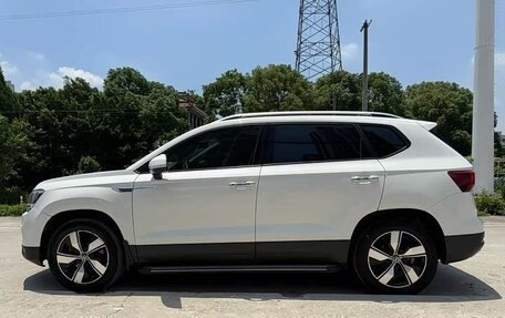 Volkswagen Tharu, 2022 год, 1 700 000 рублей, 6 фотография