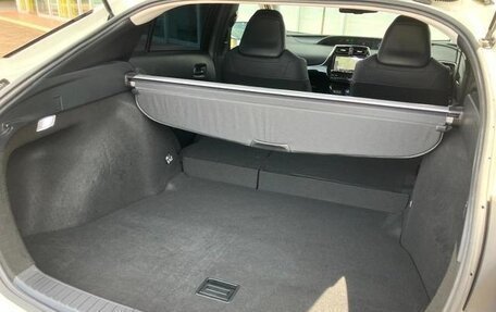 Toyota Prius IV XW50, 2022 год, 1 760 000 рублей, 18 фотография