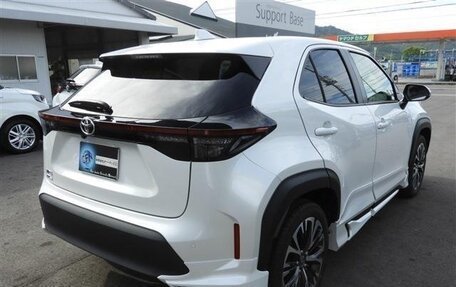 Toyota Yaris Cross, 2022 год, 1 626 000 рублей, 7 фотография