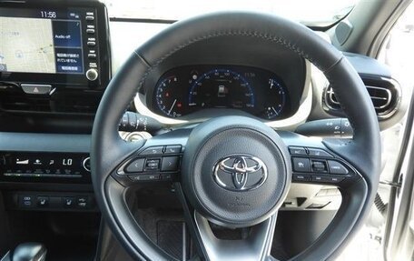 Toyota Yaris Cross, 2022 год, 1 626 000 рублей, 11 фотография