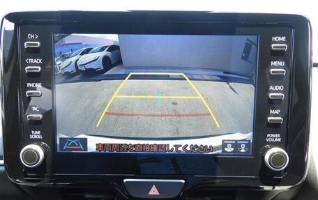 Toyota Yaris Cross, 2022 год, 1 626 000 рублей, 17 фотография