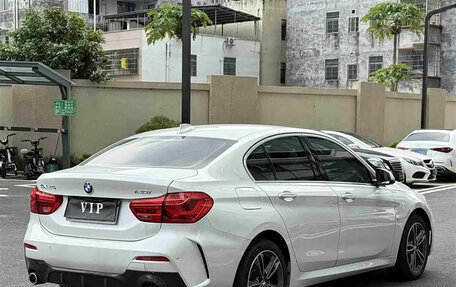 BMW 1 серия, 2022 год, 1 860 000 рублей, 6 фотография