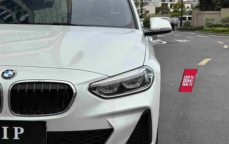 BMW 1 серия, 2022 год, 1 860 000 рублей, 8 фотография