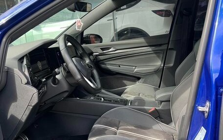 Volkswagen Golf VIII, 2021 год, 1 860 000 рублей, 13 фотография