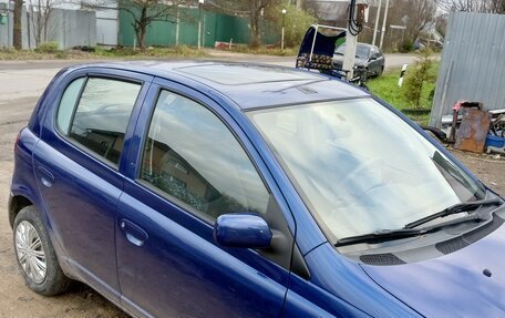 Toyota Yaris I рестайлинг, 2001 год, 300 000 рублей, 3 фотография