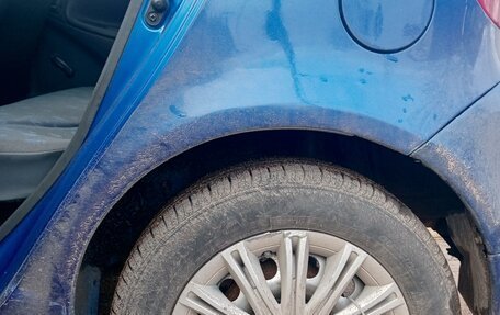 Toyota Yaris I рестайлинг, 2001 год, 300 000 рублей, 8 фотография