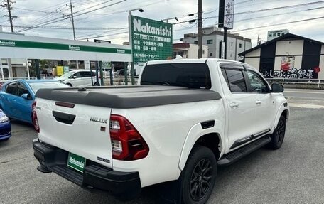 Toyota Hilux VIII, 2022 год, 3 960 000 рублей, 8 фотография
