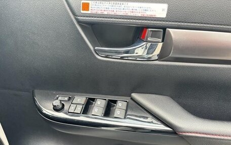 Toyota Hilux VIII, 2022 год, 3 960 000 рублей, 16 фотография