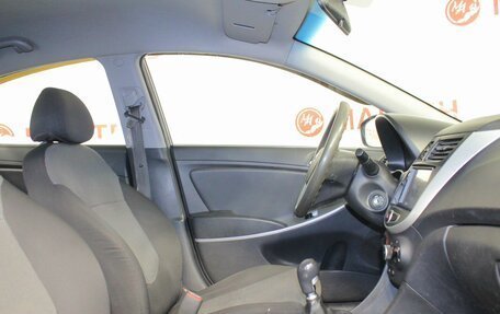 Hyundai Solaris II рестайлинг, 2013 год, 553 000 рублей, 10 фотография