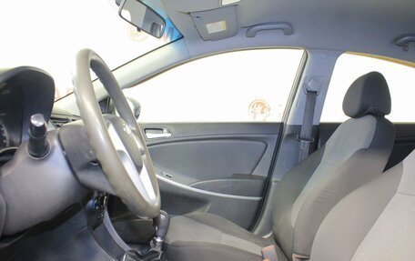 Hyundai Solaris II рестайлинг, 2013 год, 553 000 рублей, 9 фотография