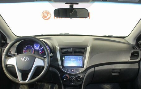 Hyundai Solaris II рестайлинг, 2013 год, 553 000 рублей, 15 фотография