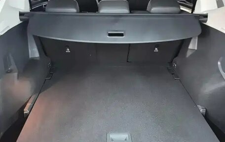 Volkswagen Tiguan II, 2022 год, 1 730 000 рублей, 8 фотография