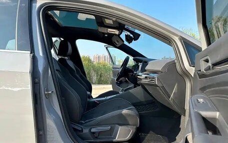 Volkswagen Golf VIII, 2022 год, 1 400 000 рублей, 8 фотография