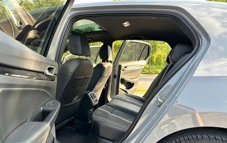 Volkswagen Golf VIII, 2022 год, 1 400 000 рублей, 10 фотография