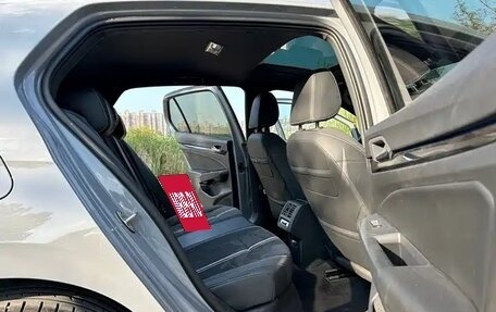 Volkswagen Golf VIII, 2022 год, 1 400 000 рублей, 9 фотография