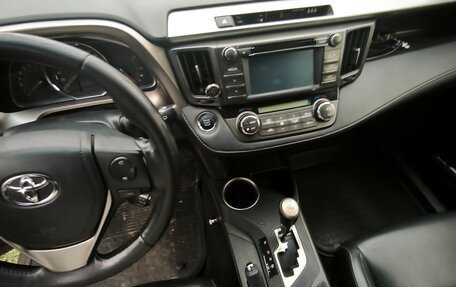 Toyota RAV4, 2014 год, 1 700 000 рублей, 6 фотография