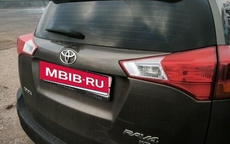 Toyota RAV4, 2014 год, 1 700 000 рублей, 4 фотография