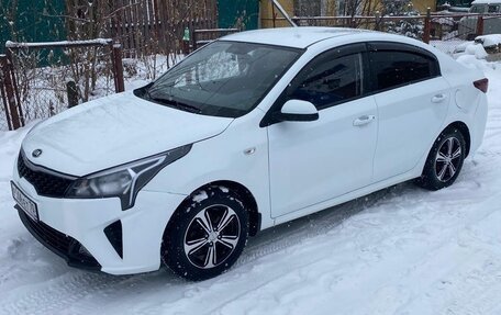 KIA Rio IV, 2020 год, 890 000 рублей, 5 фотография