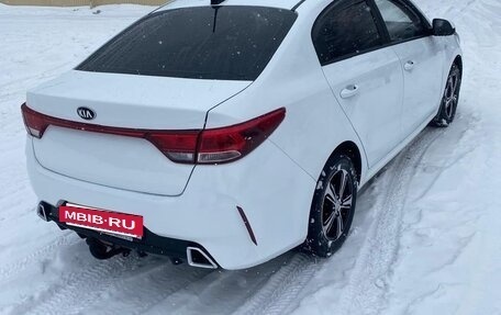 KIA Rio IV, 2020 год, 890 000 рублей, 3 фотография