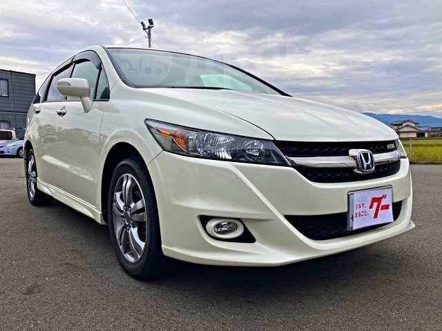 Honda Stream II рестайлинг, 2014 год, 990 000 рублей, 2 фотография