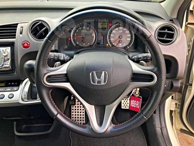 Honda Stream II рестайлинг, 2014 год, 990 000 рублей, 8 фотография