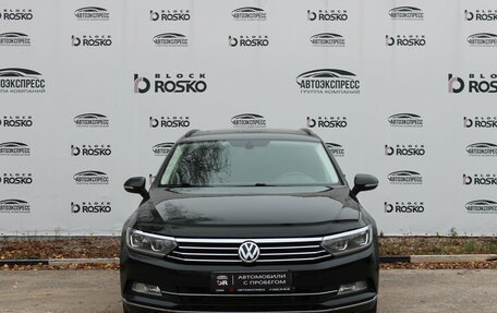 Volkswagen Passat B8 рестайлинг, 2017 год, 1 750 000 рублей, 2 фотография