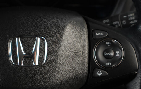 Honda Vezel, 2018 год, 1 999 000 рублей, 17 фотография