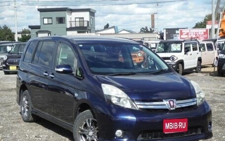 Toyota ISis I, 2014 год, 1 150 000 рублей, 1 фотография